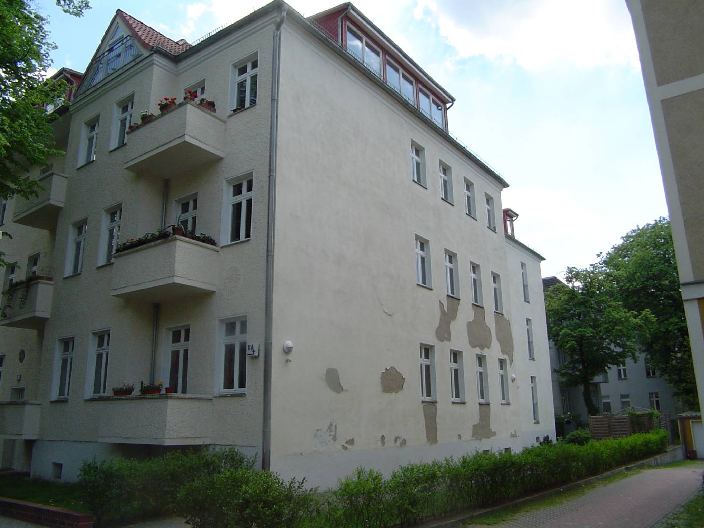 Fassadenmalerei, Deckenmalerei, Marmorimitation, Marmorierung, Kalkspachtel, Spachteltechnik, Schablonentechnik, Jugendstil  Treppenhaus, Treppenhaus Berlin, Gründerzeit Treppenhaus Berlin, Malerarbeiten Berlin, Maler Berlin, Restaurierung Berlin, Schablonen, Lasur, Lasuren, Kreuzberg, Prenzlauer Berg, Charlottenburg